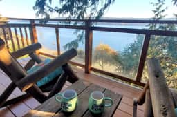 Waterfront + Mt Rainier Views | 4 Decks, Games - Image 5